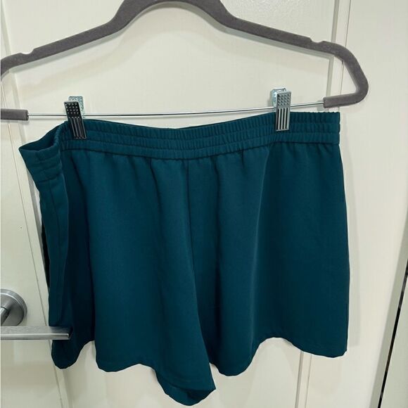 Green forever 21 Shorts Size Large - Picture 6 of 7